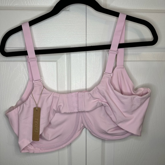SKIMS Fits Everybody Unlined Demi Bra Sz.44D Cherry Blossom - Picture 2 of 4